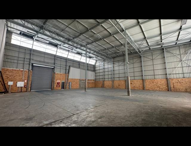 784M² WAREHOUSE TO LET IN LINBRO PARK